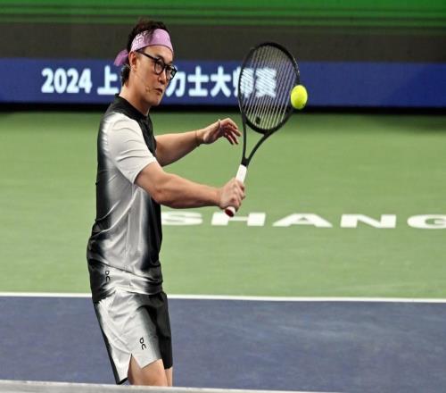 周杰伦登上澳网赛场，为何网球项目成了文艺明星圈“顶流”？