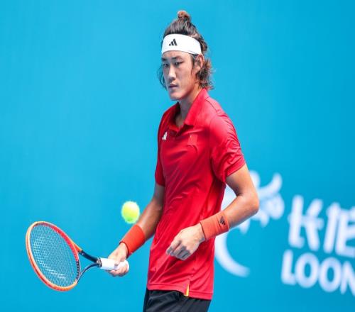 ATP250阿拉木图站男单首轮，张之臻02不敌卡拉采夫出局