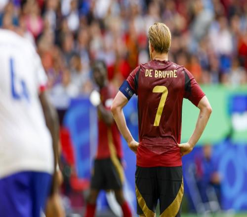 大赛谢幕之战33岁德布劳内随比利时止步欧洲杯16强