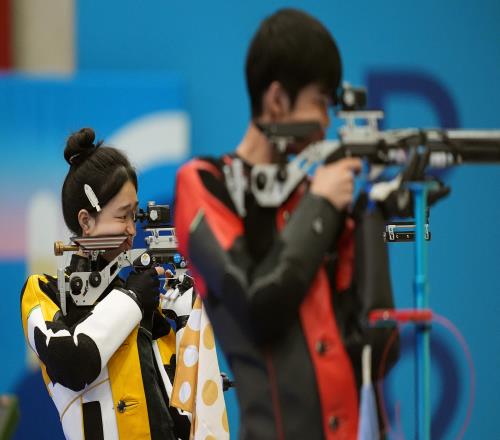 中国代表团历届奥运首金：射击队8次拿到中国奥运首金，庞伟在列