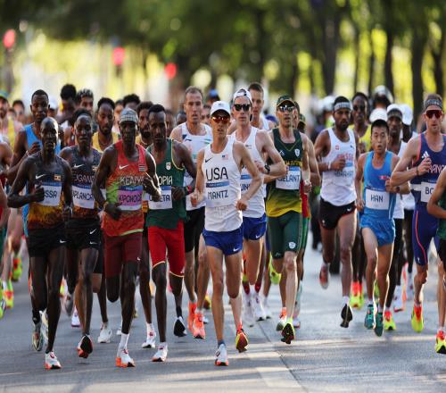 英雄迟暮！基普乔格31km退赛&生涯首次退赛无缘奥运马拉松3连冠