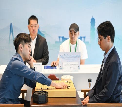 围棋应氏杯决赛：中国棋手谢科连负两局日本棋手一力辽夺赛点