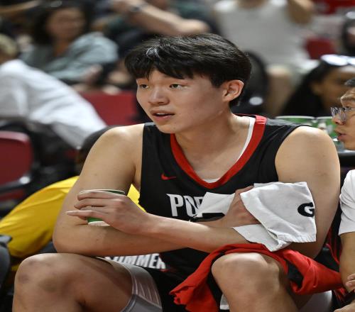 队记：以赛亚莫布里面对杨瀚森啥也做不了而他可是个大个子