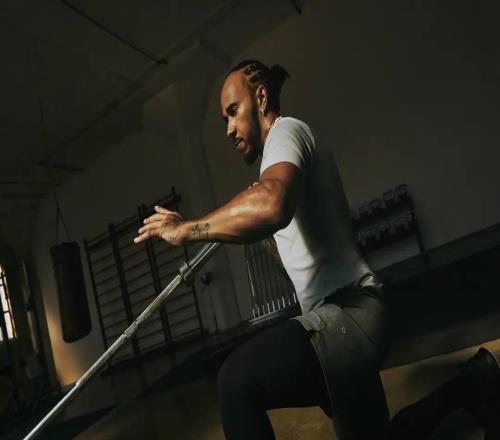 F1中国大奖赛开赛在即，与刘易斯·汉密尔顿一同“感受练”