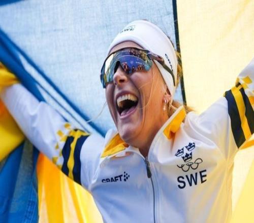 越野滑雪：瑞典选手卡尔松再获金牌
