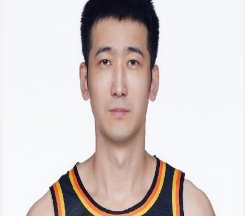 恭喜！34岁两冠功勋刘志轩转型新赛季担任辽篮青年队主教练