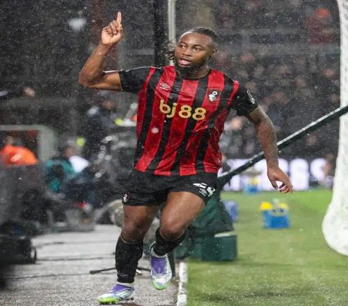 6500万！曼联要买悍将，11场6球3助攻的强力左边路