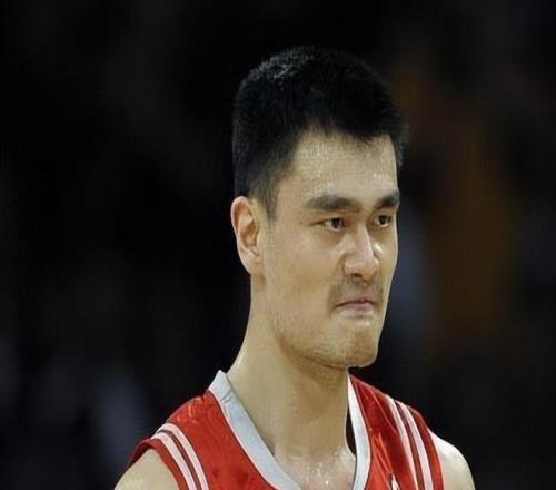 中国球员NBA首秀：杨瀚森2分第四无人上双姚明0分易建联9分最高