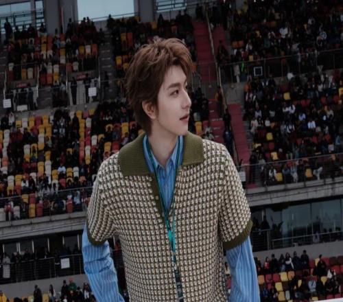 来大拉表了！F1最佳观赛造型你选谁？