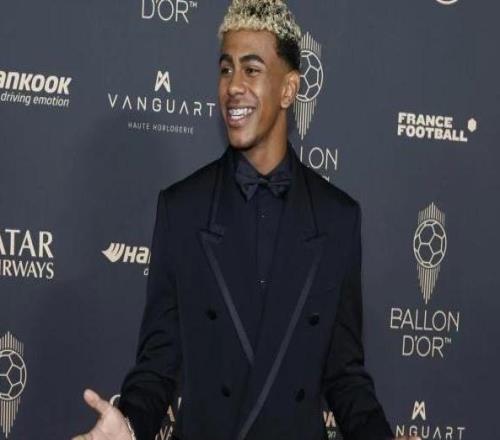 网球传奇贝克尔：亚马尔失去了隐私，他身边需要几个严肃的人
