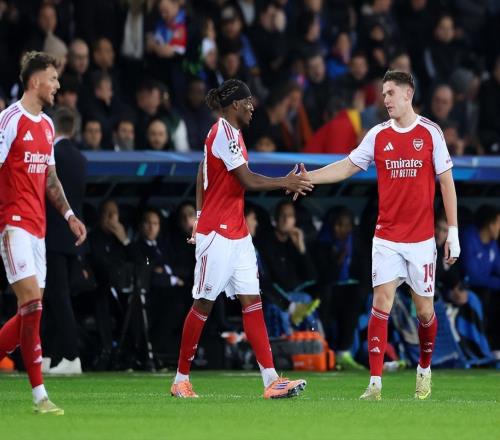 30！切尔西旧将世界波+双响，马丁破25年纪录，阿森纳欧冠6连胜