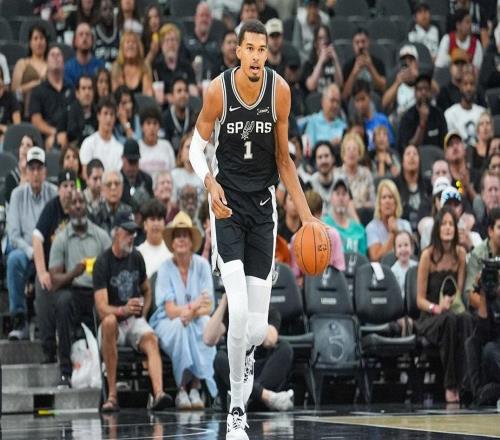 勇士队格林预测马刺队的维克托文班亚马，将获得罕见的MVP称号