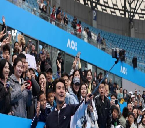 布云朝克特五次大满贯被旧事重提，明年澳网8人团还有谁能加入