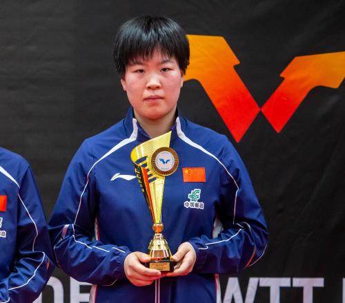 3-1夺冠！中国女乒15岁新星崛起：10后双子星争辉看齐孙颖莎？