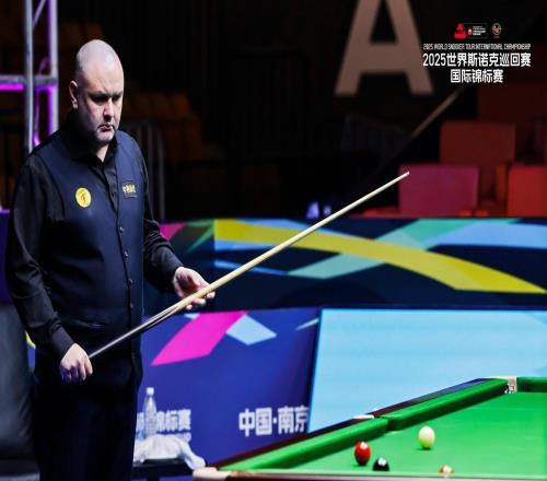 斯诺克国锦赛：希金斯6-2战胜墨菲，马奎尔6-1战胜舒尔第