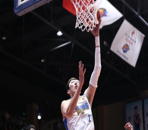 CBA积分榜最新排名出炉！北京第1广东第4：新疆已跌至第14