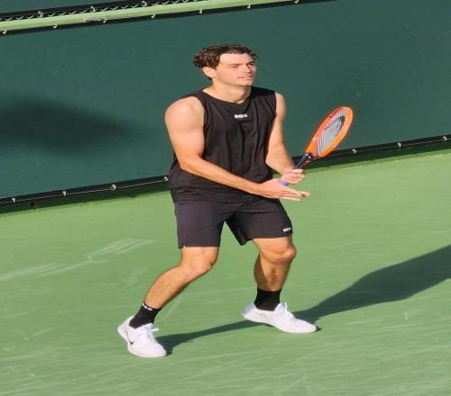 弗里茨称IW赛用球是一辈子见过最烂的，ATP拟学习NBA打造球员偶像