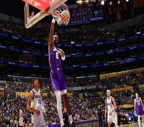 艾顿：里夫斯的火焰变成蓝色时别靠近他让他按自己的节奏打