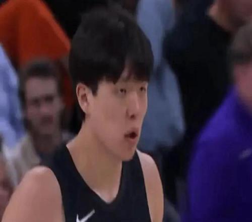 闹大了！美国球迷也不满杨瀚森糟糕表现，让他立刻滚出NBA