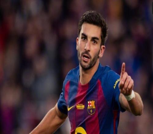 诺坎普呼唤梅西！莱万闪击，亚马尔天秀助攻，巴萨40登顶西甲第1