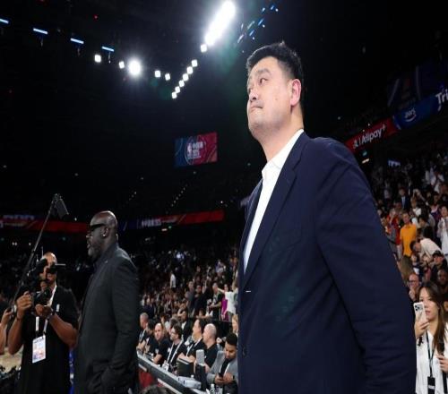 45岁的姚明，要开始领取NBA养老金了