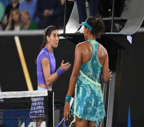 德约妻子罕见亲自下场批评球员：一点也不尊重人！