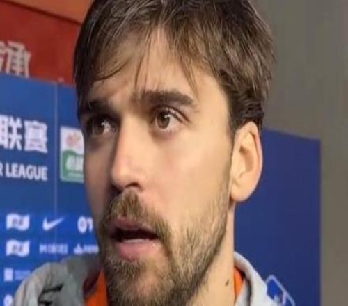 泽卡：瓦科的续约取决于他自己，但我希望明年能和他并肩作战