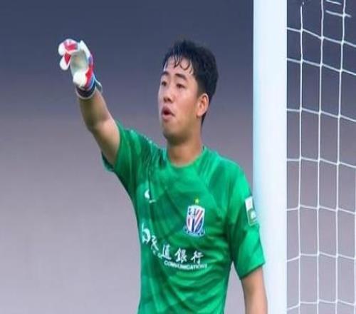 亚冠申花VS柔佛新山：4231最强出击路易斯领衔于汉超特谢拉出击