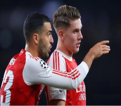 6场造7球！应急中锋成枪手铁打主力哲凯赖什伤愈复出变替补