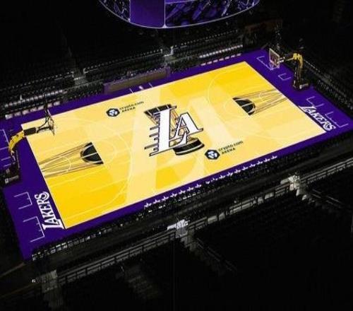 湖人NBA杯专属地板无法使用将送修小组赛收官战改用常规地板