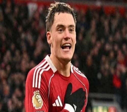 怀念若塔！维尔茨首球助利物浦击败狼队，安菲尔德上演温情