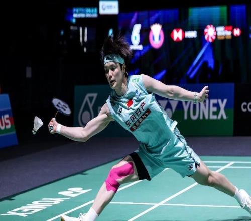 聚焦｜新年第一站，国羽摘得两金三银