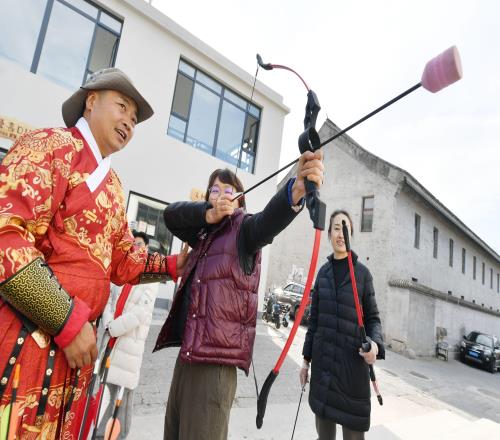延庆奥林匹克园区开始造雪，预计本月下旬彩虹雪道将首批开放