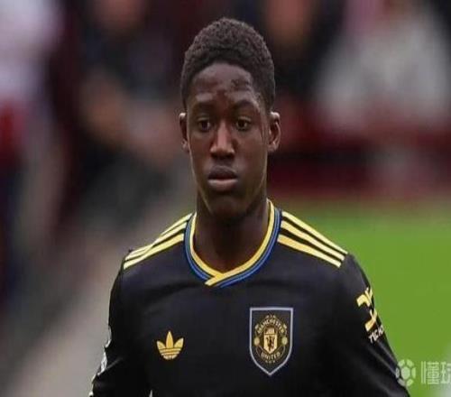 斯科尔斯：梅努只能离开曼联，他没上场机会且球队踢得也不好