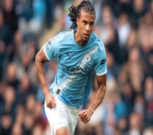 11轮首发1次荷兰带刀铁卫遭瓜帅冷落曼城同意出售4大下家浮现