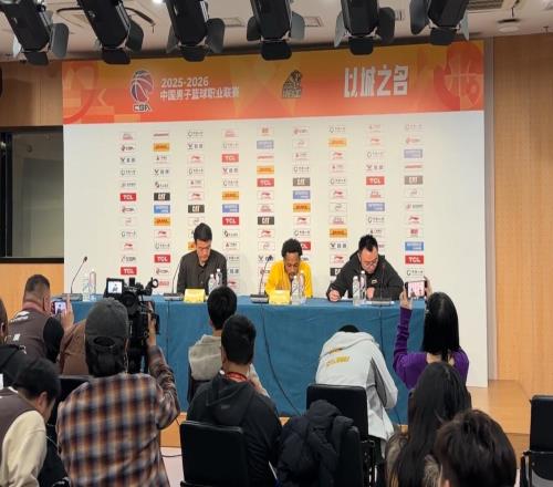 CBA潜力赛成笑话与发布会同步进行，关注度不高，防守强度拉胯