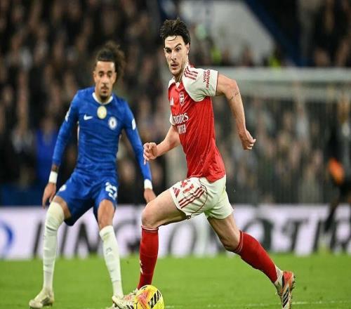 豪门综述：皇马闷平丢榜首10人切尔西1比1阿森纳伊萨克迎红军英超首球