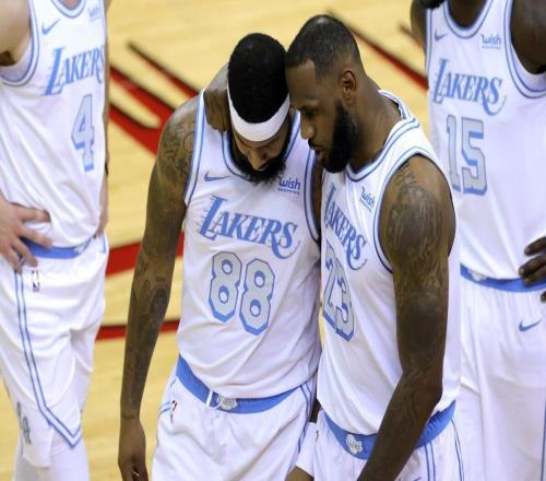 大莫里斯：湖人上赛季不够尊重詹姆斯，交流上跟2020年完全不同