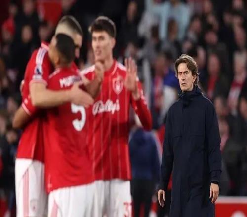 弗兰克：今天踢成这样非常让人恼火，最基本的传球反复出错