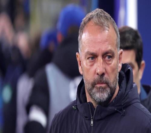 巴萨买9号相中22岁射手：黑又硬属性适配亚马尔，诺坎普要加速