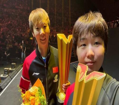 王曼昱/蒯曼3-1战胜早田希娜/朱芊曦，夺得中国大满贯女双冠军