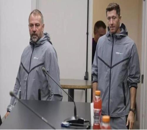 每体：莱万2月到3月将与弗里克谈未来，他愿以次要角色留队