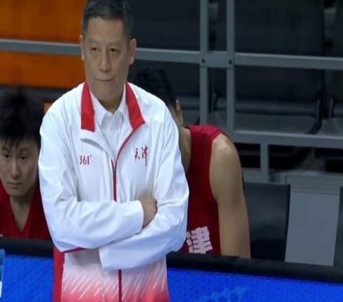 进步这么大CBA鱼腩全运首秀赢46分，老帅出马不一般，时德帅2双