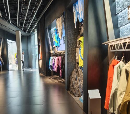 亚玛芬低调布局新品牌，始祖鸟之外寻增量？