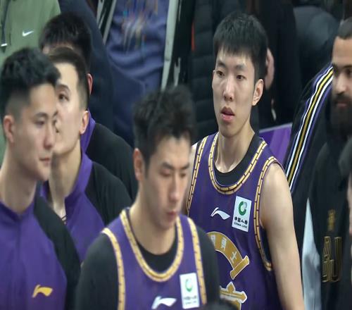 讽刺！爱将三节拿2分，郭士强都看不下去，弃将29分却比外援都硬