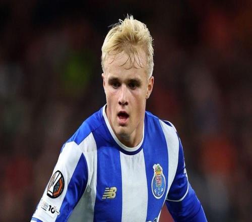 迪马：罗马、那不勒斯、布莱顿有意波尔图19岁中场弗罗霍尔特