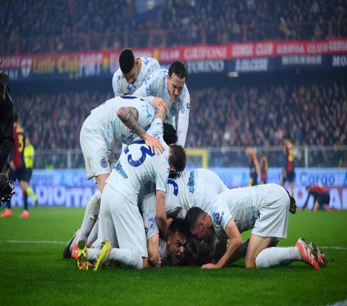 21！劳塔罗传射，比肩姆巴佩哈兰德，国米反超2大对手，登顶意甲