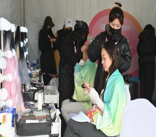 现场｜当一场赛事被女性跑者称为主场，它会有多么不一样