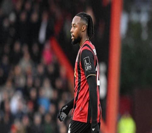 冬窗头号重磅交易！英超豪门为何集体抢这位前锋