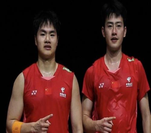 梁伟铿/王昶2-0力克西班牙组合，晋级羽毛球世锦赛男双16强